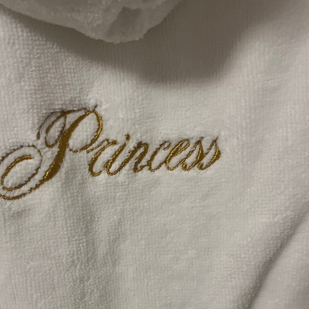 The Plaza Hotel Girl’s White Plush Bathrobe with Gold Logo - Picture 7 of 8